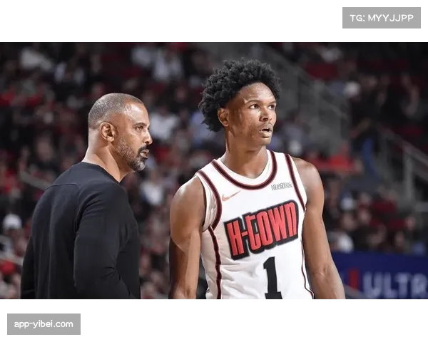 乌度卡简化战术见效，火箭三分防守短板待改善