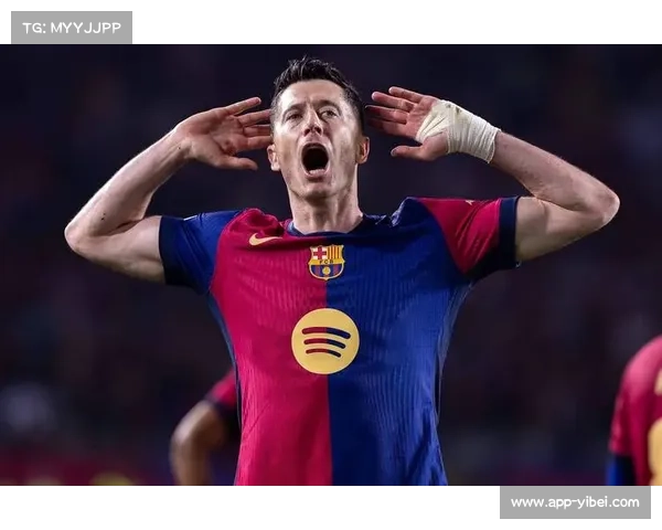 莱万伤愈回归训练，巴萨锋线选择余地增加